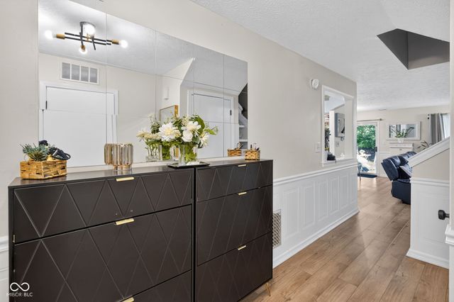 9209 Sea Pine Lane, Indianapolis, IN 46250
