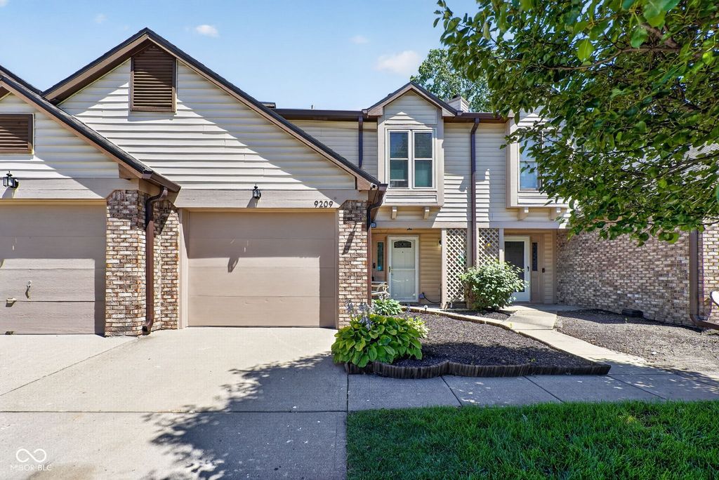 9209 Sea Pine Lane, Indianapolis, IN 46250