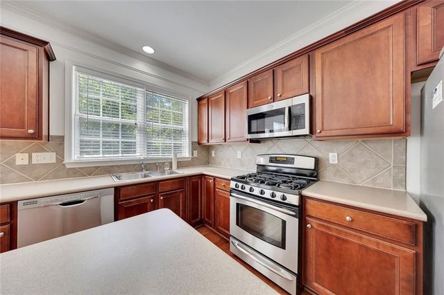 221 Balaban Circle, Woodstock, GA 30188