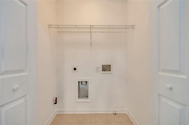 221 Balaban Circle, Woodstock, GA 30188