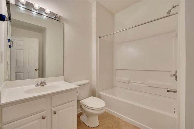 221 Balaban Circle, Woodstock, GA 30188