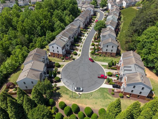 221 Balaban Circle, Woodstock, GA 30188