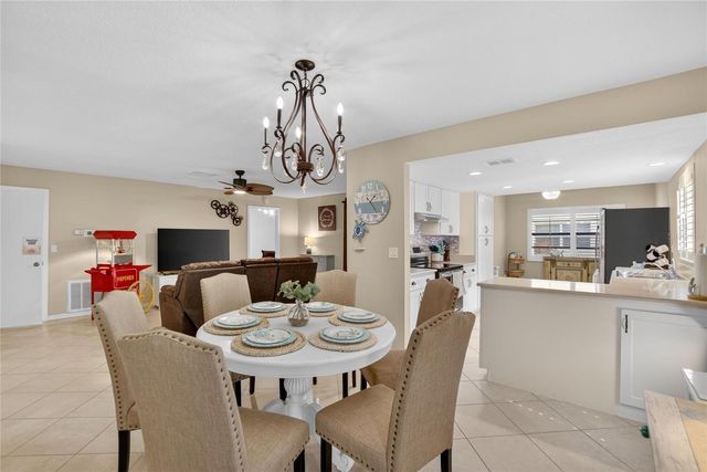 2001 HARTLEBURY WAY 432, Sun City Center, FL 33573