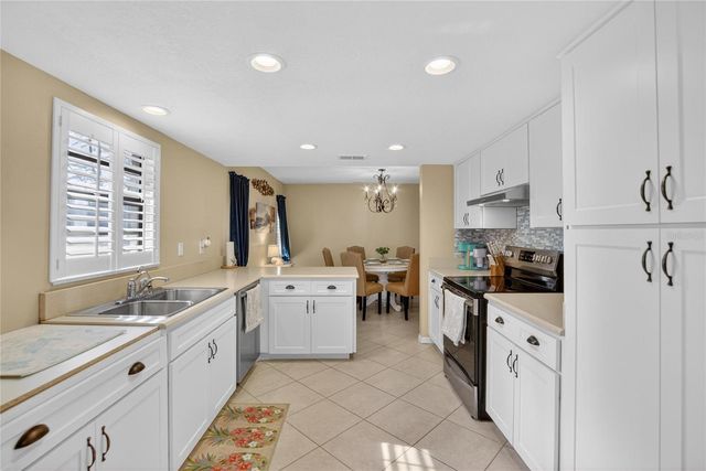 2001 HARTLEBURY WAY 432, Sun City Center, FL 33573