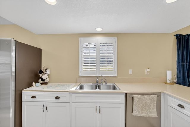 2001 HARTLEBURY WAY 432, Sun City Center, FL 33573