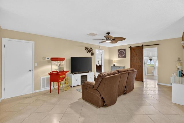 2001 HARTLEBURY WAY 432, Sun City Center, FL 33573