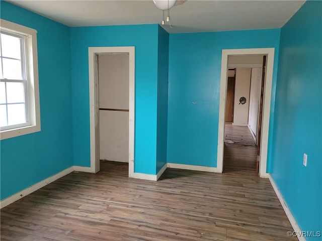 683 Oakes Landing Rd, Saluda, VA 23149