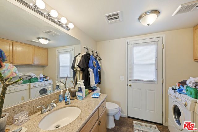 203 E Avenue R5, Palmdale, CA 93550