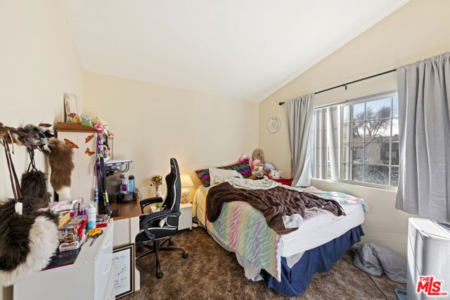 203 E Avenue R5, Palmdale, CA 93550