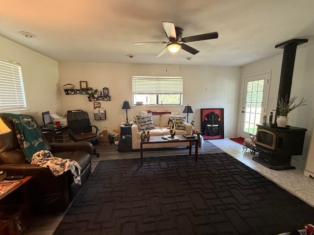 608 Pine Street, Henderson, TX 75654