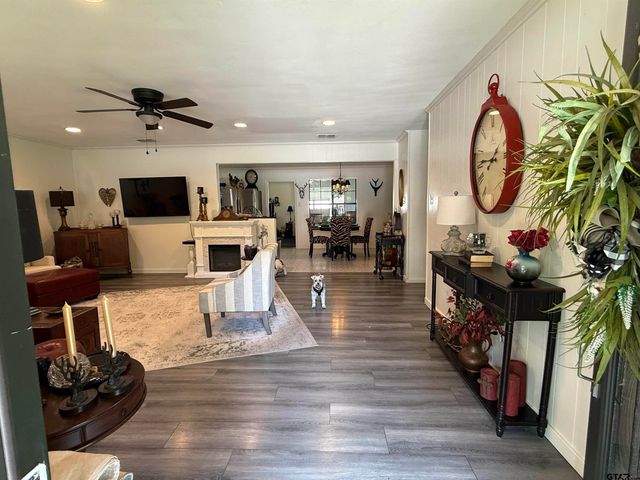 608 Pine Street, Henderson, TX 75654