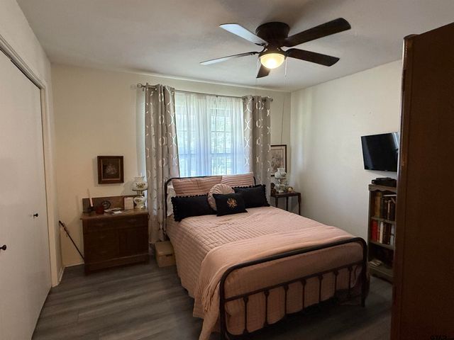 608 Pine Street, Henderson, TX 75654