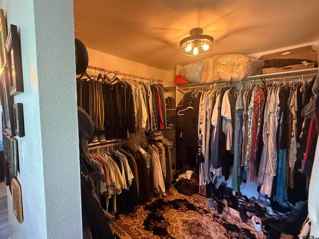 608 Pine Street, Henderson, TX 75654