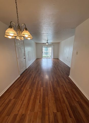 6067 Milton Street, Dallas, TX 75206