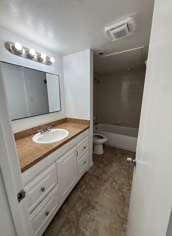6067 Milton Street, Dallas, TX 75206