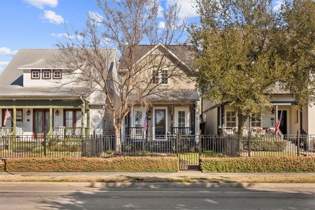 8758 Kempwood Drive, Houston, TX 77080