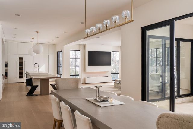 6621 HAYCOCK RD, Falls Church, VA 22043