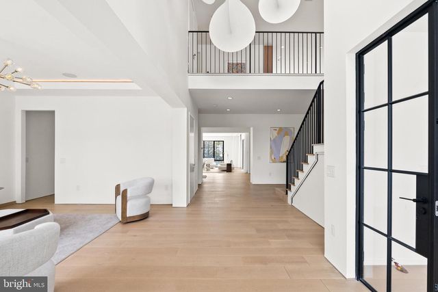 6621 HAYCOCK RD, Falls Church, VA 22043