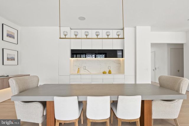 6621 HAYCOCK RD, Falls Church, VA 22043