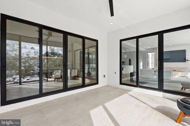 6621 HAYCOCK RD, Falls Church, VA 22043