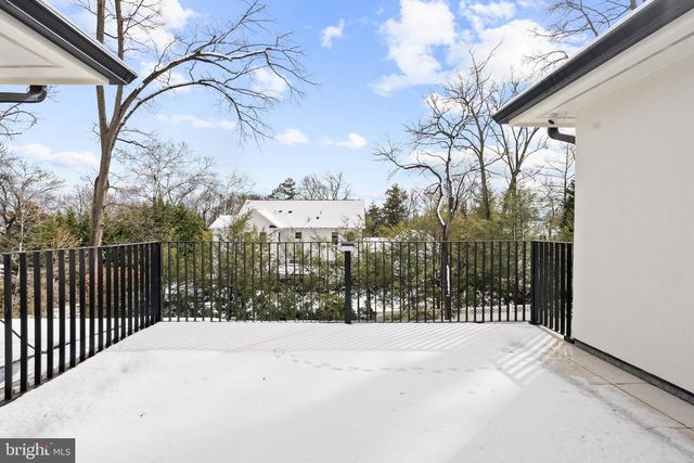 6621 HAYCOCK RD, Falls Church, VA 22043