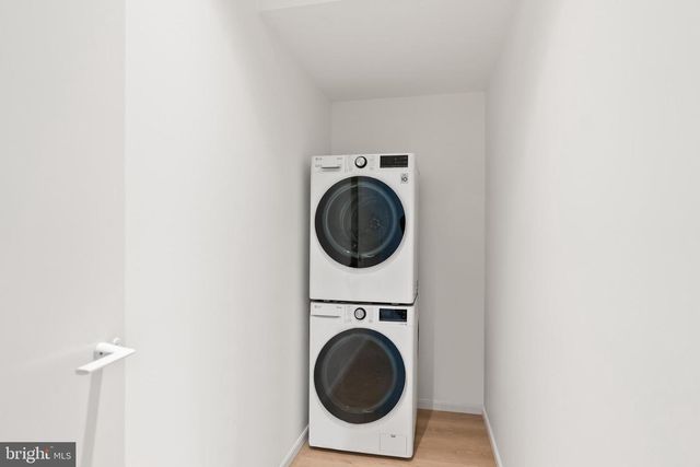 6621 HAYCOCK RD, Falls Church, VA 22043