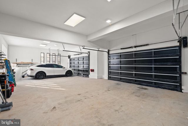 6621 HAYCOCK RD, Falls Church, VA 22043