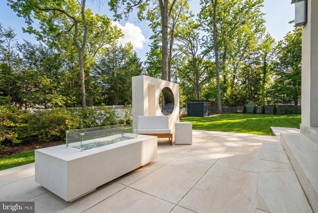 6621 HAYCOCK RD, Falls Church, VA 22043