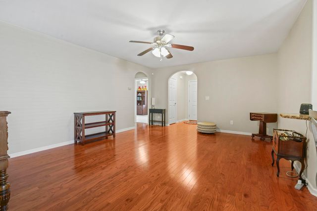 122 Clearwater Dr., Pawleys Island, SC 29585