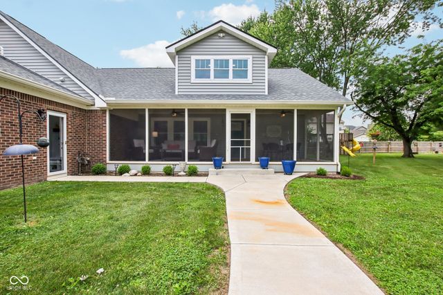 1924 S Avon Avenue, Avon, IN 46123