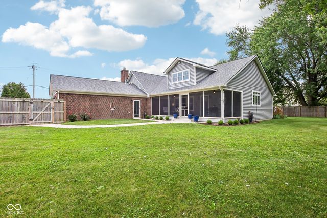 1924 S Avon Avenue, Avon, IN 46123