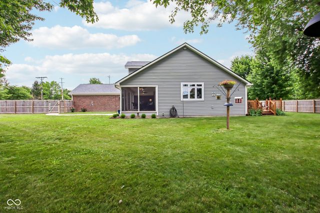 1924 S Avon Avenue, Avon, IN 46123