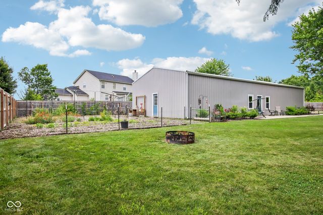 1924 S Avon Avenue, Avon, IN 46123