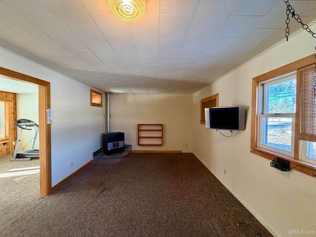 561 E M35 Highway, Gwinn, MI 49841