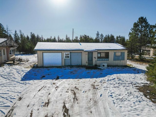 561 E M35 Highway, Gwinn, MI 49841