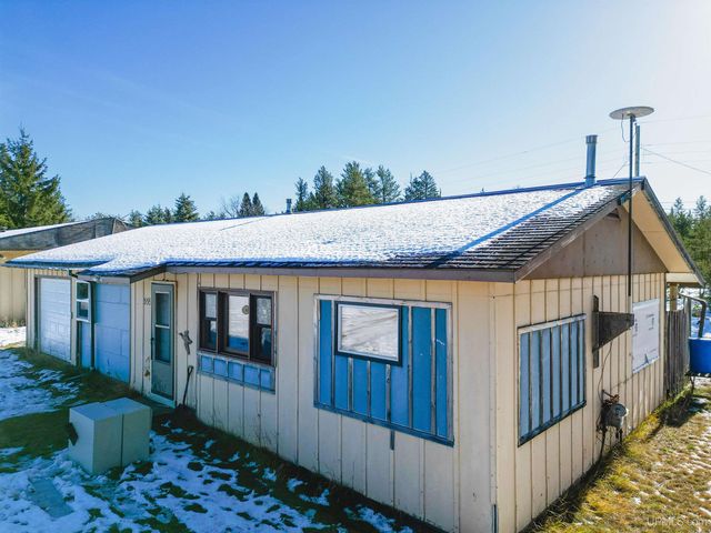 561 E M35 Highway, Gwinn, MI 49841