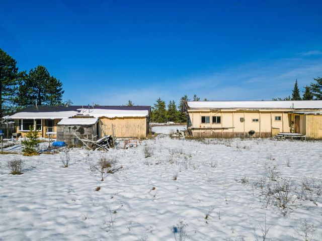 561 E M35 Highway, Gwinn, MI 49841