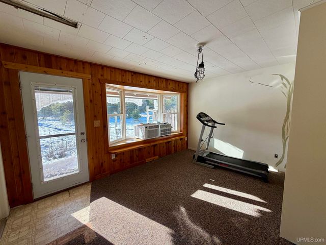 561 E M35 Highway, Gwinn, MI 49841