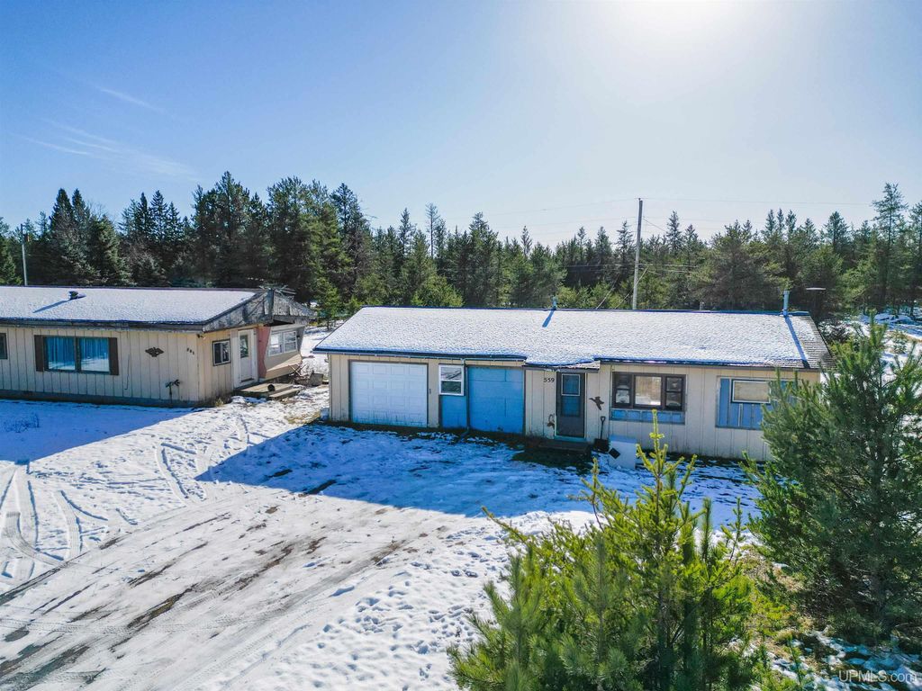 561 E M35 Highway, Gwinn, MI 49841