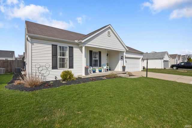 1913 Miniature Rose Lane, Mishawaka, IN 46544