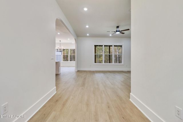 382 Annabelle Way, Jamestown, TN 38556