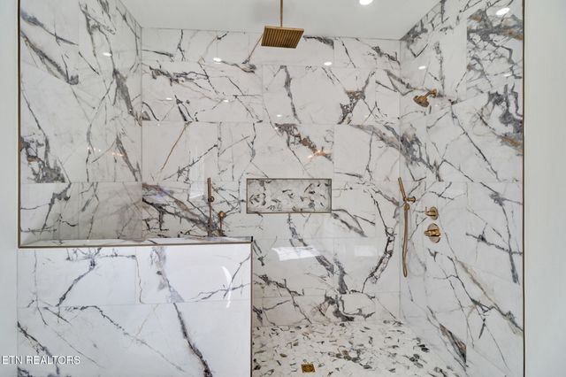 382 Annabelle Way, Jamestown, TN 38556