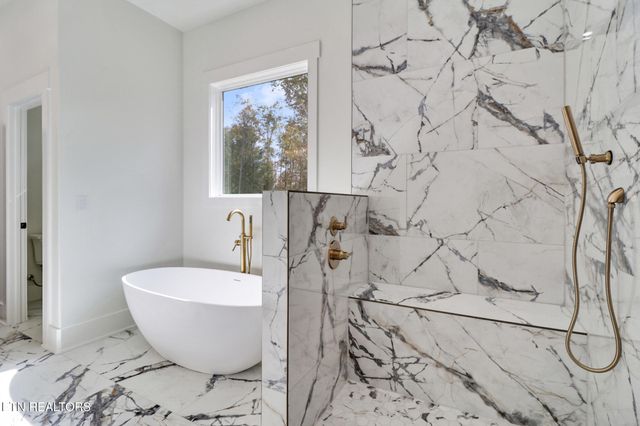 382 Annabelle Way, Jamestown, TN 38556