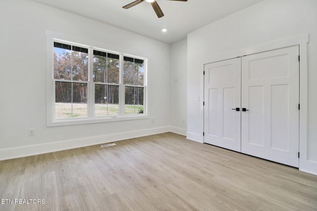 382 Annabelle Way, Jamestown, TN 38556