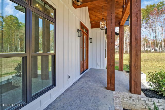 382 Annabelle Way, Jamestown, TN 38556