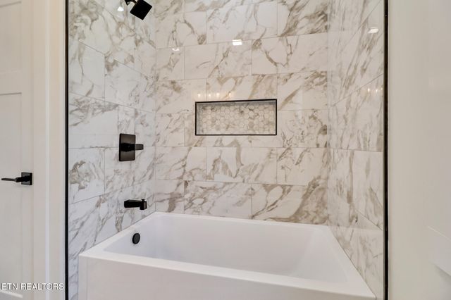 382 Annabelle Way, Jamestown, TN 38556