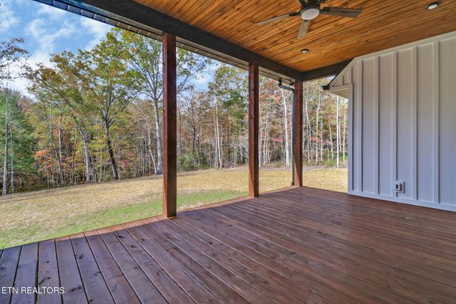 382 Annabelle Way, Jamestown, TN 38556