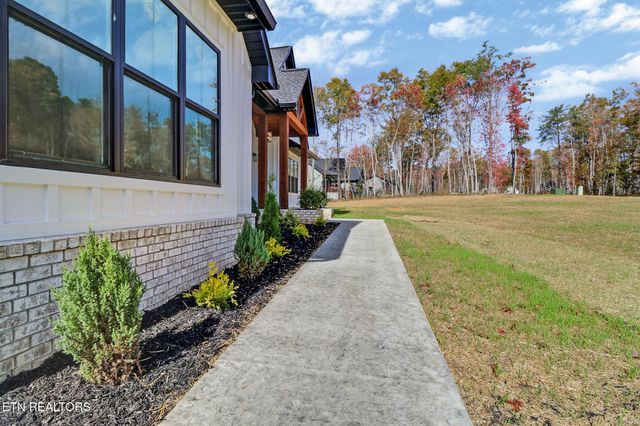 382 Annabelle Way, Jamestown, TN 38556