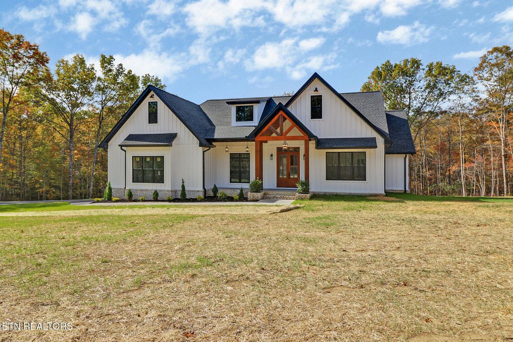 382 Annabelle Way, Jamestown, TN 38556