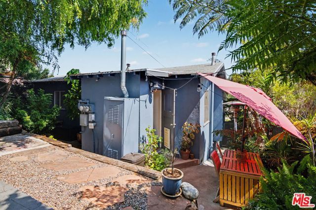 2449 Riverside Place, Los Angeles, CA 90039